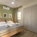 La - Nissi Luxury Villa