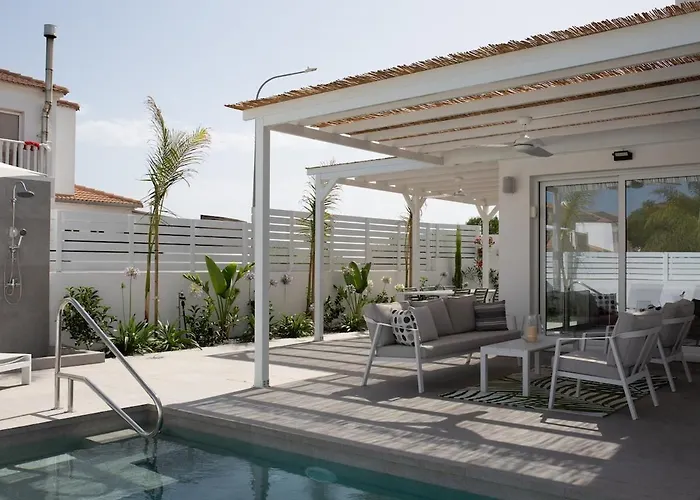 Vila La - Nissi Luxury *