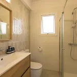 La - Nissi Luxury