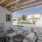 La - Nissi Luxury