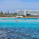 La - Nissi Luxury Ayia Napa