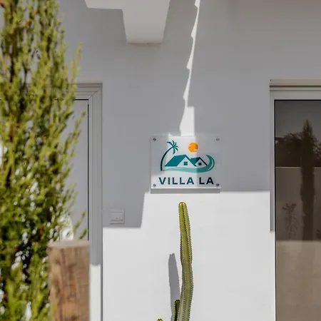 La - Nissi Luxury