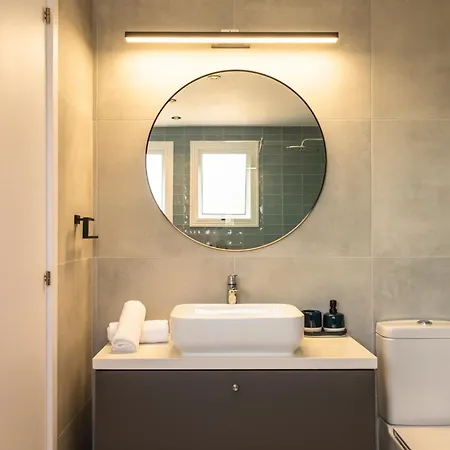 La - Nissi Luxury *