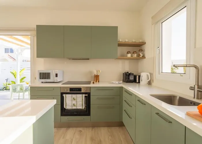 La - Nissi Luxury Ajia Napa